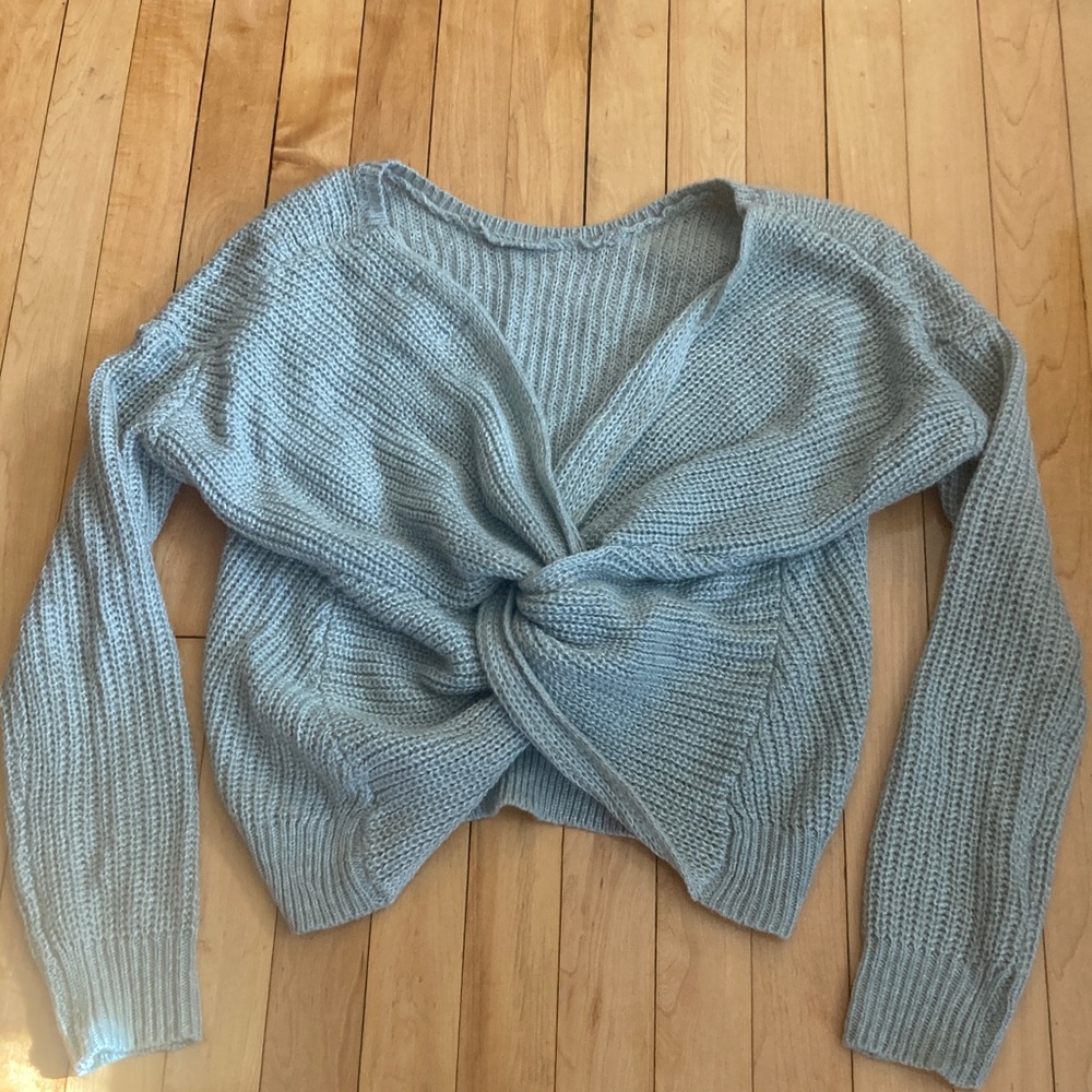 Olive & Oak Pale Green/Blue V-Neck Sweater
